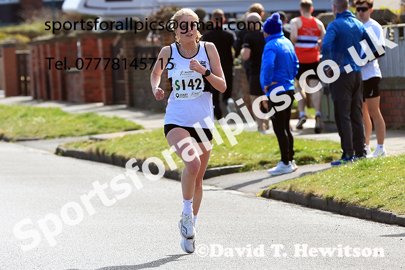 Senior womens Northern 6 Stage Road Relay, 2025 Northern 12 and 6 Stage Road Relays and Junior 5k, Redcar. Photo: David T. Hewitson/Sports for All Pics